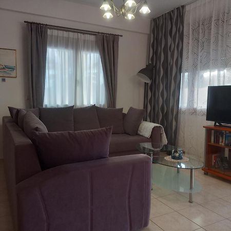 Tholos Bay Suites Kavoúsion 외부 사진