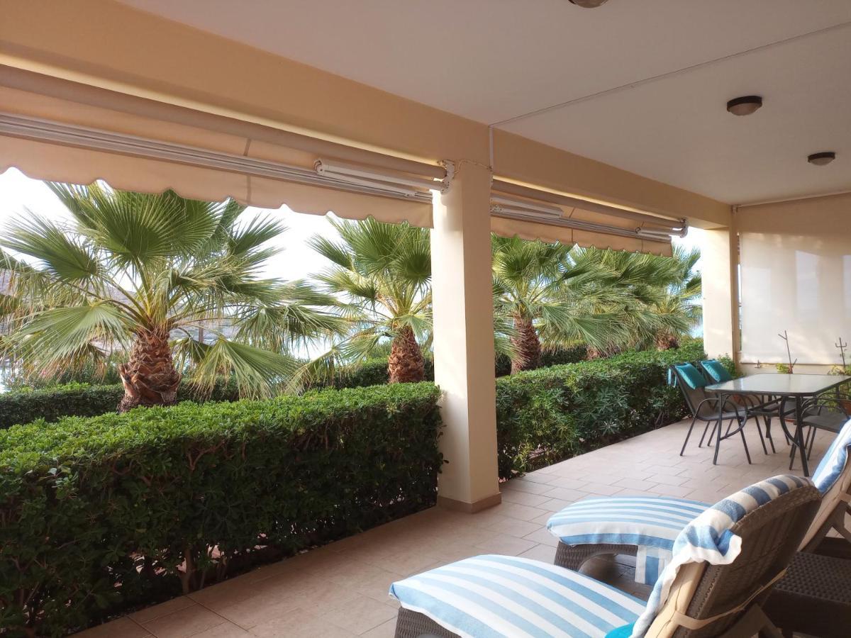 Tholos Bay Suites Kavoúsion 외부 사진