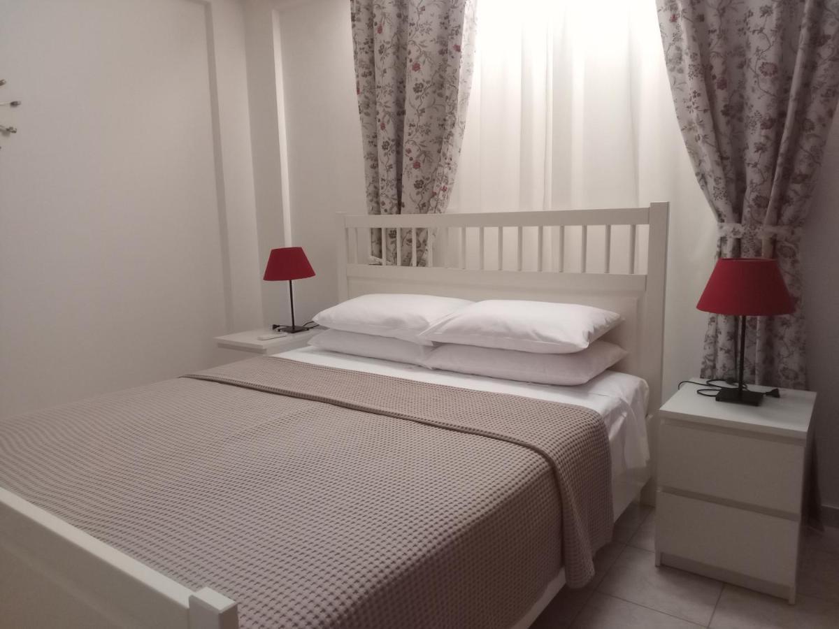 Tholos Bay Suites Kavoúsion 외부 사진