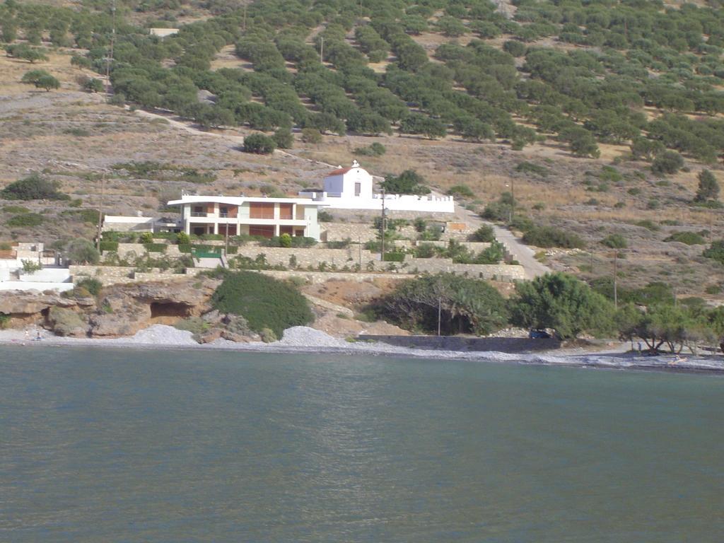 Tholos Bay Suites Kavoúsion 외부 사진