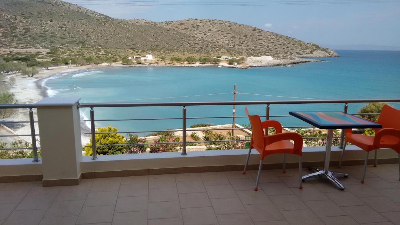 Tholos Bay Suites Kavoúsion 외부 사진